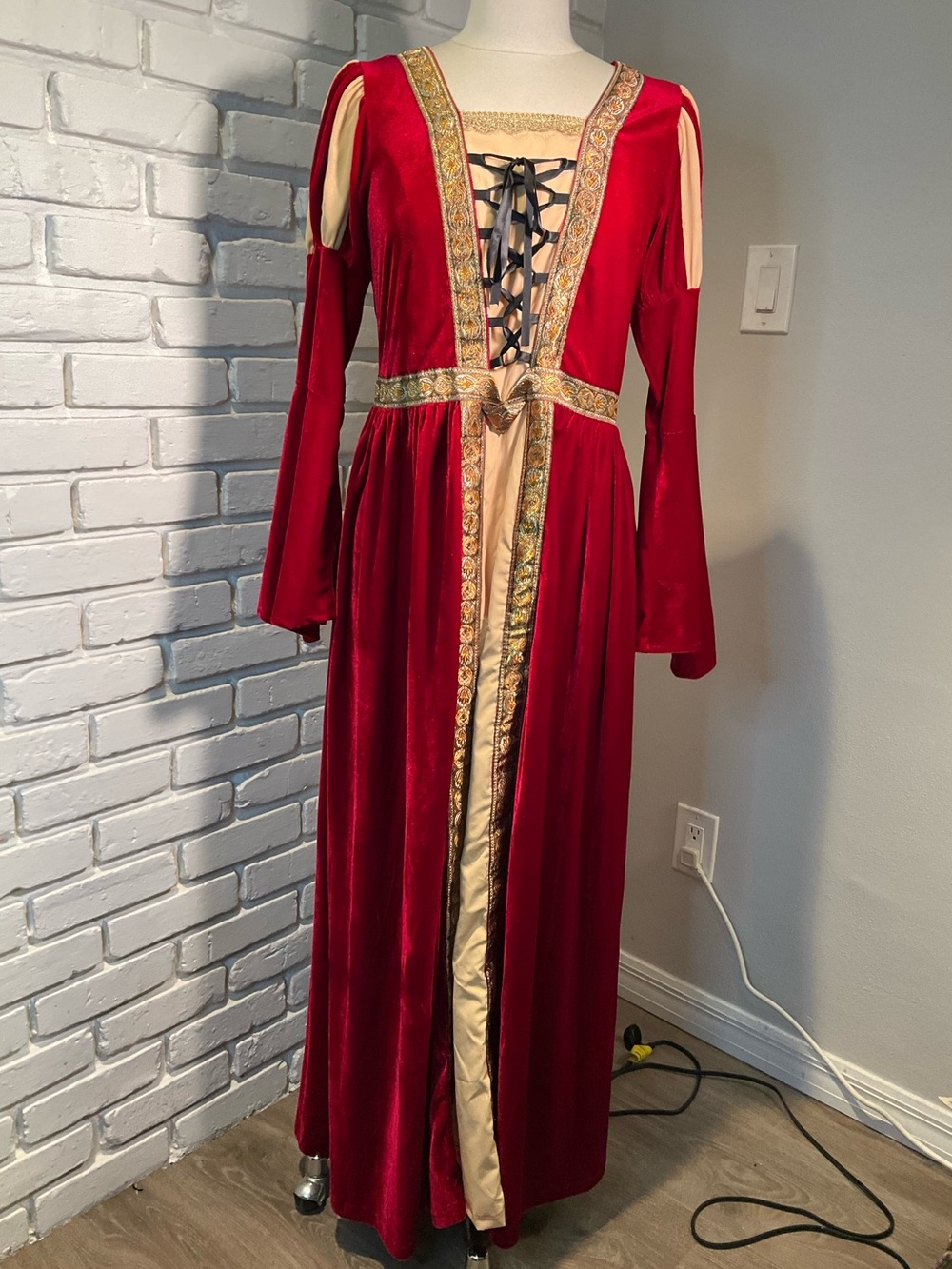 Yolsun M Medieval Dress Renaissance Princess Halloween Dress Up Costume - Picture 2 of 5